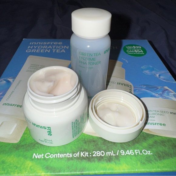 Innisfree Hydration Heroes with Green Tea Skincare Set - Picture 7 of 10